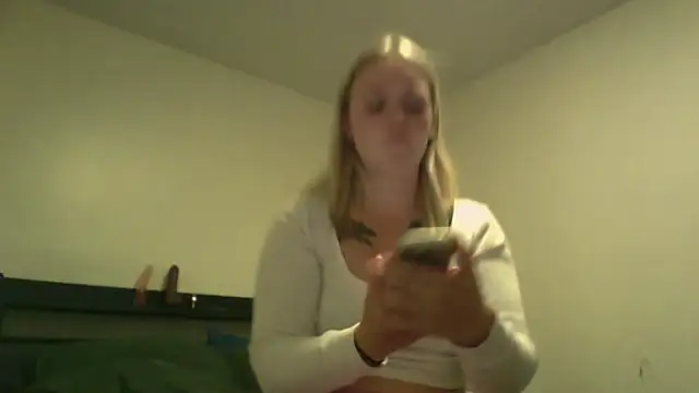 Snapshot of Skylarbaby99 chatting on 07.25.26 Skylarbaby99 online show from 07.25.26