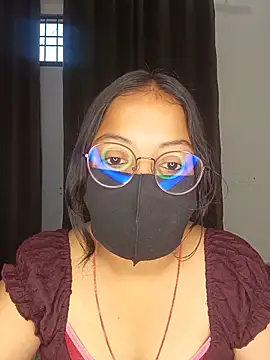 Snapshot of hottydisha chatting on 06.18.26 hottydisha online show from 06.18.26