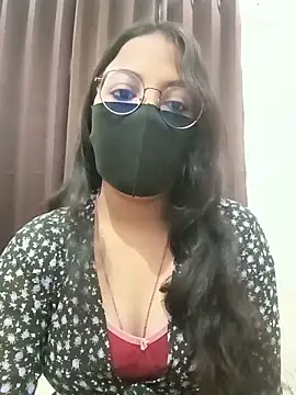Snapshot of hottydisha chatting on 06.22.26 hottydisha online show from 06.22.26