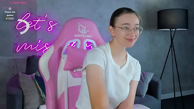 Lucy Green online show from 07.09.26
