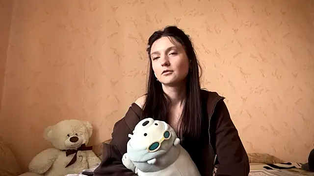 Snapshot of RonnaFalbo chatting on 06.15.26 RonnaFalbo online show from 06.15.26