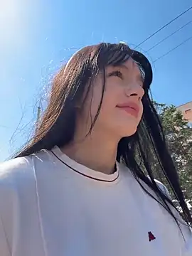 Snapshot of MiaZaya chatting on 06.18.26 MiaZaya online show from 06.18.26