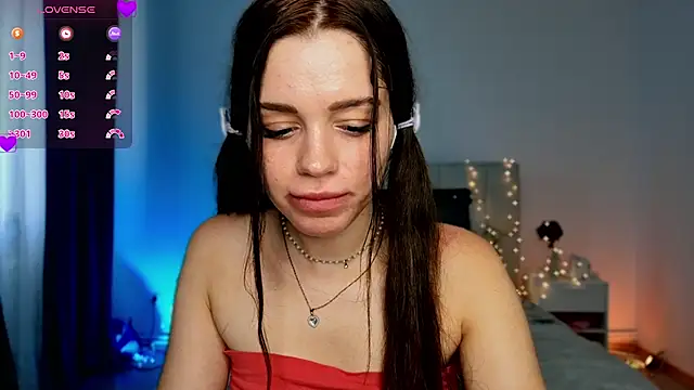 Snapshot of Little_cuti1e chatting on 07.19.26 Little cuti1e online show from 07.19.26