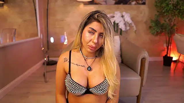 LucyyRosse online show from 06.20.26