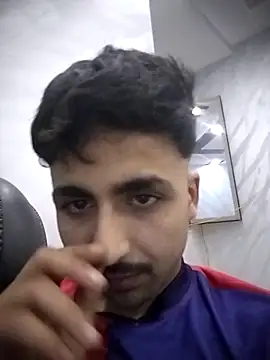 Snapshot of achraf31 chatting on 06.18.26 achraf31 online show from 06.18.26