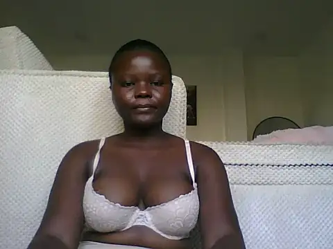Snapshot of thepreetyone chatting on 06.15.26 thepreetyone online show from 06.15.26