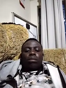 Snapshot of mwanzighe chatting on 06.17.26 mwanzighe online show from 06.17.26