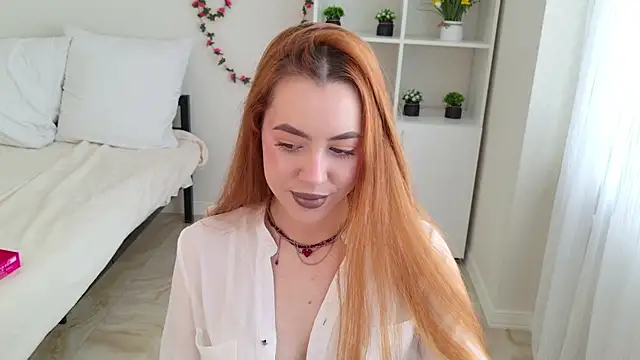 Snapshot of Mirabella_Flower chatting on 07.24.26 Mirabella Flower online show from 07.24.26