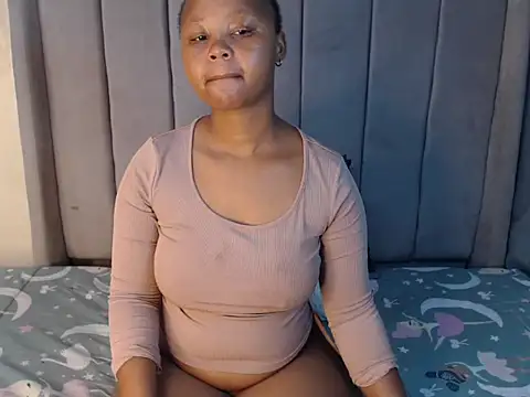 Snapshot of Kimmberly_Slut chatting on 07.06.26 Kimmberly Slut online show from 07.06.26