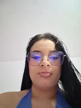 Snapshot of Alliceadams chatting on 06.18.26 Alliceadams online show from 06.18.26