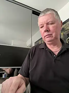 Snapshot of cumboy chatting on 01.29.25 cumboy online show from 01.29.25