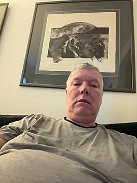 Snapshot of cumboy chatting on 03.01.25 cumboy online show from 03.01.25