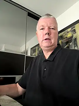 Snapshot of cumboy chatting on 10.14.25 cumboy online show from 10.14.25