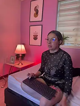 tifannyy 1dh online show from 06.19.26