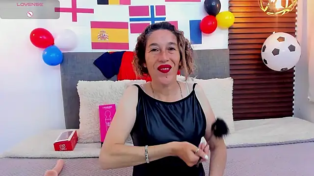 Snapshot of Margott_mature chatting on 07.10.26 Margott mature online show from 07.10.26