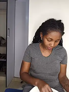 Snapshot of Holy_Virgin chatting on 06.17.26 Holy Virgin online show from 06.17.26
