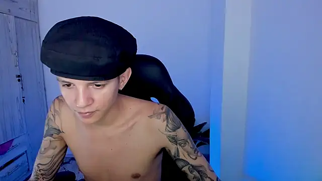 Snapshot of tylerrnova chatting on 07.11.26 tylerrnova online show from 07.11.26