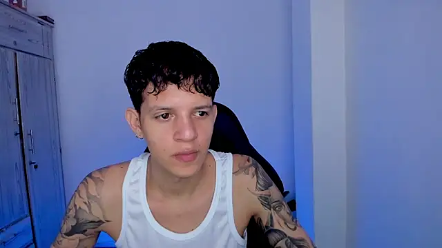 Snapshot of tylerrnova chatting on 07.20.26 tylerrnova online show from 07.20.26