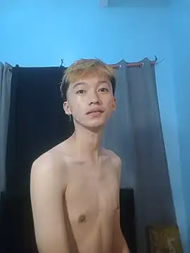 Snapshot of Fem_phiLboy69 chatting on 06.30.26 Fem phiLboy69 online show from 06.30.26