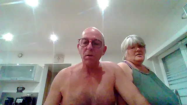 Snapshot of coquinesensuel chatting on 07.14.26 coquinesensuel online show from 07.14.26