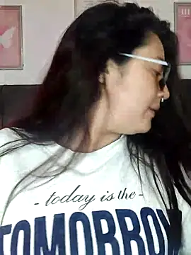 Snapshot of samm_curvy chatting on 07.18.26 samm curvy online show from 07.18.26