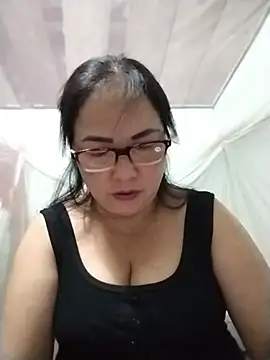 Snapshot of Naaya8109 chatting on 07.11.26 Naaya8109 online show from 07.11.26