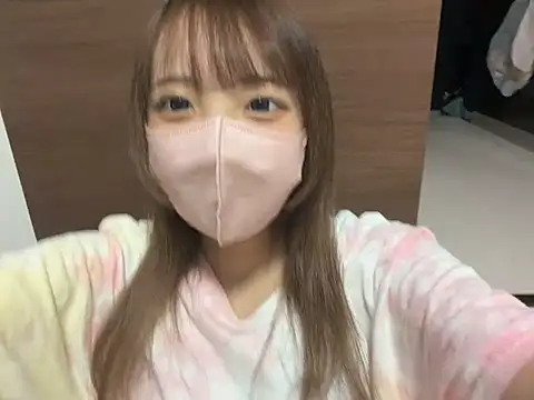 Snapshot of ohuton_love chatting on 06.24.26 ohuton love online show from 06.24.26