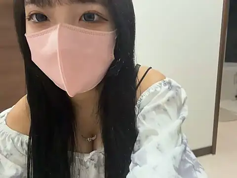 Snapshot of ohuton_love chatting on 07.25.26 ohuton love online show from 07.25.26