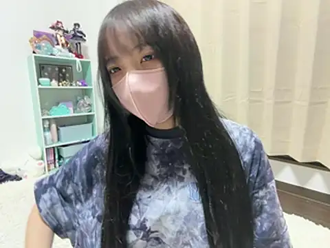 Snapshot of ohuton_love chatting on 07.31.26 ohuton love online show from 07.31.26