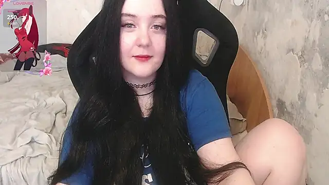 Snapshot of your_8a8y chatting on 07.21.26 your 8a8y online show from 07.21.26