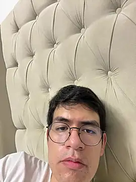 Snapshot of FernanHot69 chatting on 06.19.26 FernanHot69 online show from 06.19.26