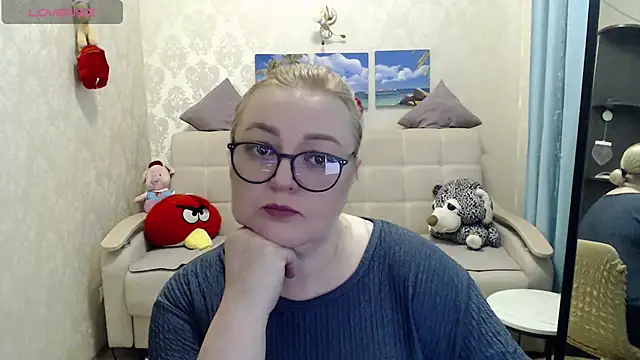 Snapshot of Meow_Milf chatting on 06.22.26 Meow Milf online show from 06.22.26