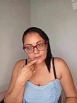 Snapshot of DiablaProhibida chatting on 06.20.26 DiablaProhibida online show from 06.20.26