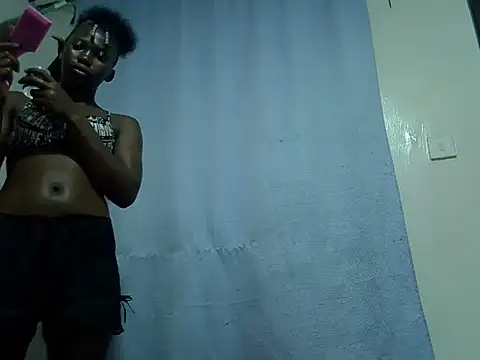 Snapshot of milky_gal_ebony chatting on 07.26.26 milky gal ebony online show from 07.26.26