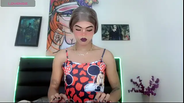 brittany gomez  online show from 07.12.26