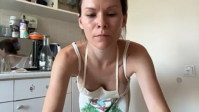 Snapshot of Vinessana chatting on 08.06.26 Vinessana online show from 08.06.26