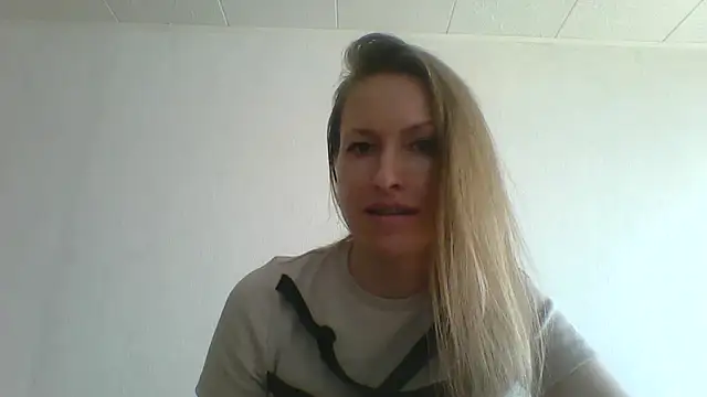 Snapshot of Nimetta chatting on 07.07.26 Nimetta online show from 07.07.26