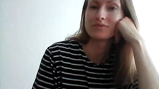 Snapshot of Nimetta chatting on 07.14.26 Nimetta online show from 07.14.26