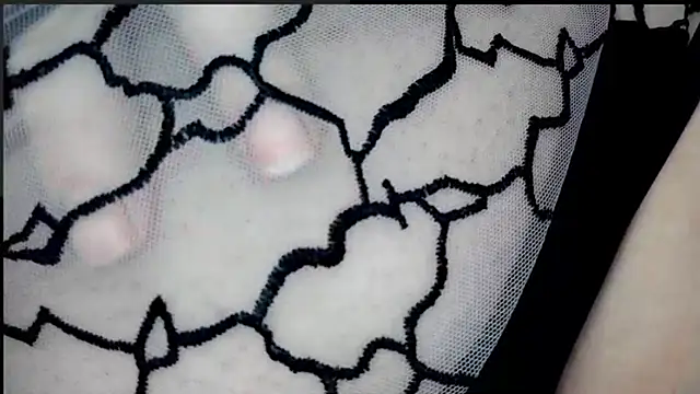 Snapshot of ScarlettReed chatting on 04.09.26 ScarlettReed online show from 04.09.26