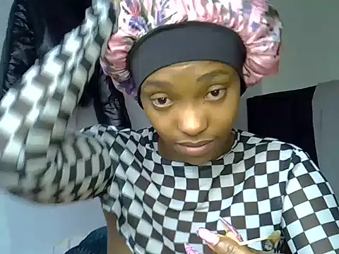 Snapshot of pretty_jaz chatting on 06.27.26 pretty jaz online show from 06.27.26