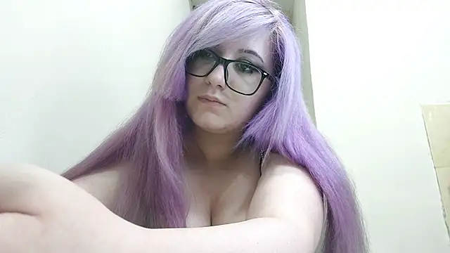 Snapshot of FeliniKatechini chatting on 07.25.26 FeliniKatechini online show from 07.25.26