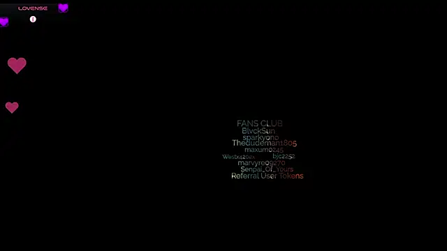 Snapshot of love_amor_ chatting on 12.17.25 love amor online show from 12.17.25