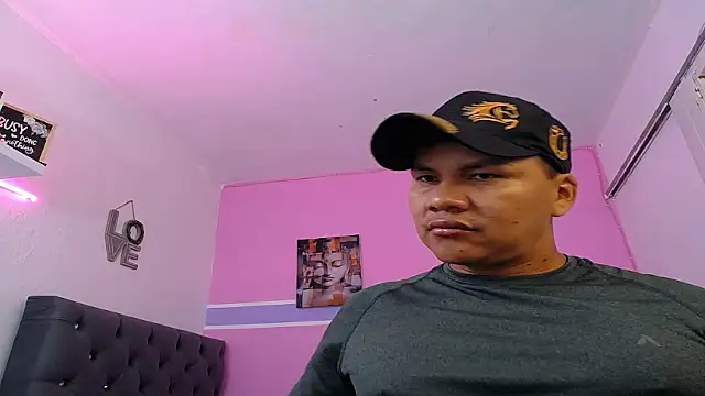 fuego moro online show from 06.24.26