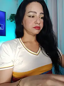 Snapshot of WandaArias chatting on 07.05.26 WandaArias online show from 07.05.26