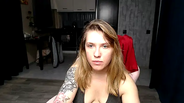 Reginasmilee online show from 09.25.25