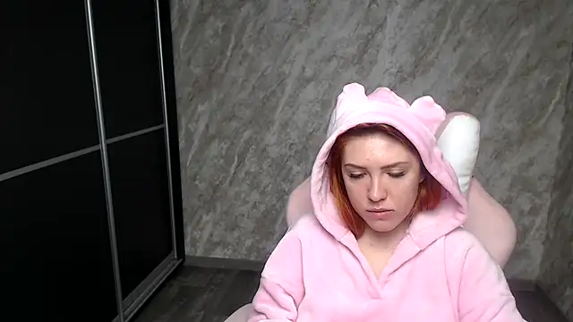 Snapshot of Reginasmilee chatting on 02.03.26 Reginasmilee online show from 02.03.26