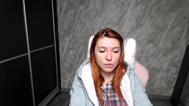 Snapshot of Reginasmilee chatting on 02.05.26 Reginasmilee online show from 02.05.26