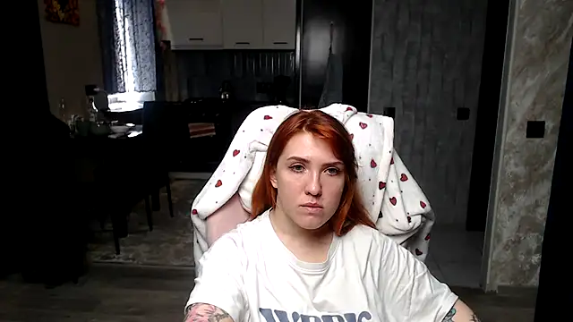 Reginasmilee online show from 03.21.26