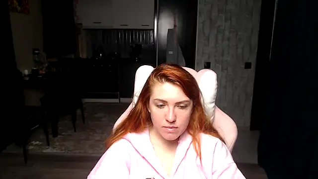 Reginasmilee online show from 04.11.26