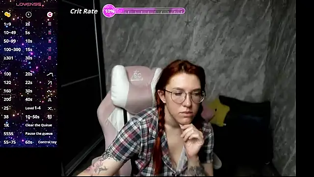 Snapshot of Reginasmilee chatting on 05.18.26 Reginasmilee online show from 05.18.26